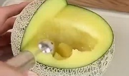 吃哈密瓜面视频,夏日清爽美食新体验