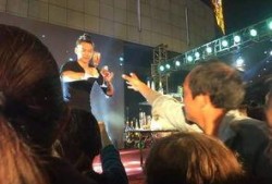 吃瓜群众沸腾了,揭秘网络热议背后的真相