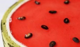 树莓子酱吃瓜,吃瓜乐趣无限