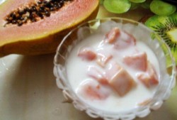 喝酸奶的大哥吃瓜,酸奶大哥的瓜田奇遇记