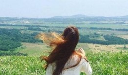 吃瓜女孩背影头像,揭秘吃瓜女孩的背影故事