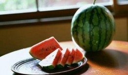 吃瓜问瓜,吃瓜问瓜，探寻明星幕后故事