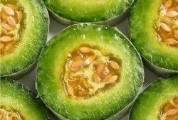 赞美吃瓜的好处,品味生活之美——探寻吃瓜的五大益处