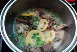 鱼骨吃瓜