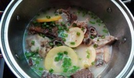 鱼骨吃瓜
