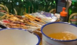 干饭兄弟吃瓜吃饭