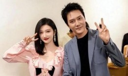 娱乐吃瓜最新恋情,神秘情侣甜蜜互动，引发网友热议