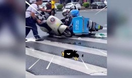 外卖小哥集体吃瓜,揭秘外卖行业的酸甜苦辣